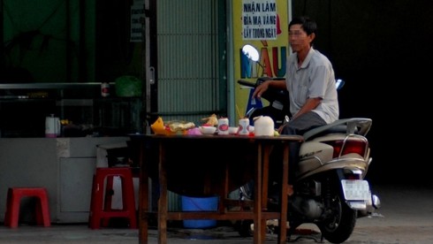 Cúng cô hồn: Đoạt mạng người vì giành giật đồ lễ - ảnh 2