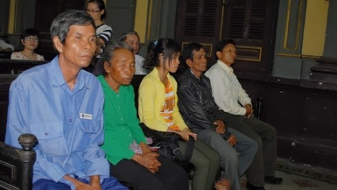 Trực tiếp phiên xử kỳ án vườn mít: VKS đề nghị tử hình dù còn uẩn khúc - ảnh 7