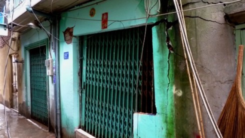 TP.HCM: 7 căn nhà sụt lún có nguy cơ đổ sập - ảnh 3