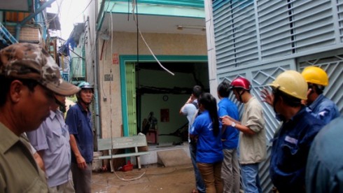 TP.HCM: 7 căn nhà sụt lún có nguy cơ đổ sập - ảnh 2