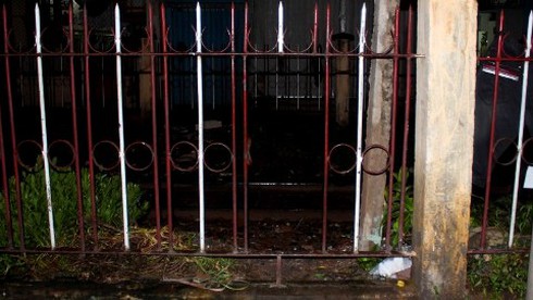 Bị tàu hỏa húc, bé gái thoát chết thần kỳ - ảnh 2