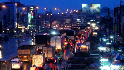 TP.HCM: Nhiều xe ô tô gặp nạn trong cơn mưa lớn - ảnh 5