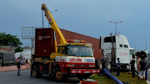 TP.HCM: Xe container