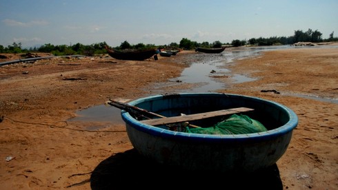 Ai ngăn cản công trình tránh bão của hàng trăm ngư dân? - ảnh 1