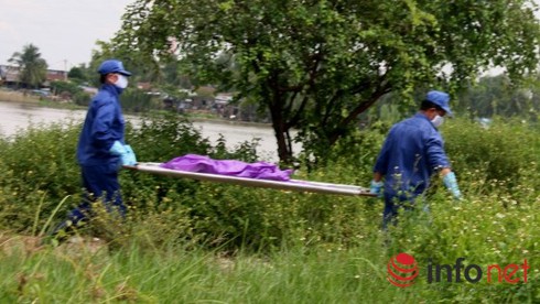 Nghi vấn cháu bé 3 tuổi tử vong dưới sông do người mẹ ôm con tự tử - ảnh 1