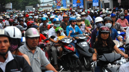 TP.HCM đề nghị miễn thu phí xe máy đối với học sinh, sinh viên - ảnh 1