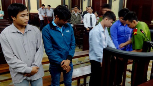 Kéo nhau đi gây sự, một người bị đâm chết, một người trọng thương - ảnh 1