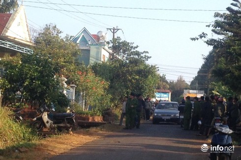 Kinh hoàng đâm chém cả một gia đình trong đêm, 2 người chết - ảnh 1