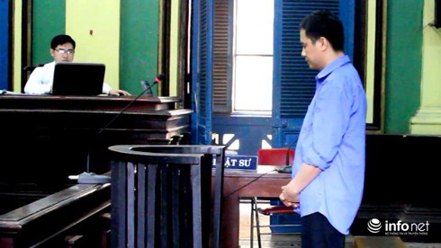 Bị bắt sau 20 năm trốn truy nã - ảnh 1