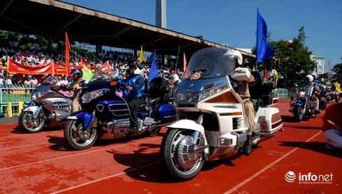 200 ôtô và môtô sẽ diễu hành mừng thông xe cao tốc Long Thành - Dầu Giây - ảnh 1