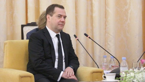 Lần đầu tiên Thủ tướng Liên bang Nga Medvedev tới TP.HCM - ảnh 1