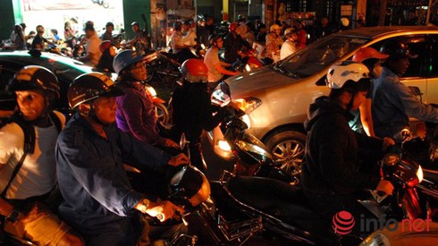 Cấm xe tối 24/4: Mong bà con thông cảm cho Thành phố - ảnh 1