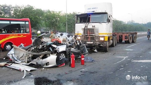 TP.HCM: Hơn 400 người chết trong 6 tháng đầu năm do TNGT và phạm pháp - ảnh 2
