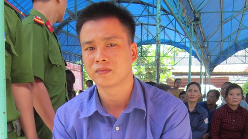 Sát hại vợ vì tin nhắn đến không đúng lúc - ảnh 1