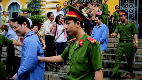 Thẩm vấn nguyên Tổng giám đốc Agribank Việt Nam, 15g ngày mai tuyên án - ảnh 6
