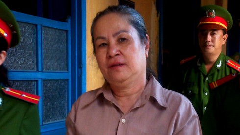 Tử hình phụ nữ vận chuyển 6 bánh heroin về Việt Nam qua thùng mỳ tôm - ảnh 1