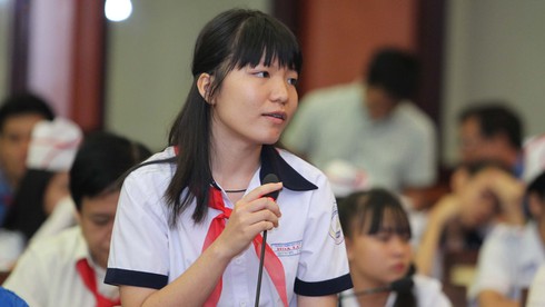 Bí thư Đinh La Thăng nói với thiếu nhi TP: “Chúng ta có thể là bạn” - ảnh 1