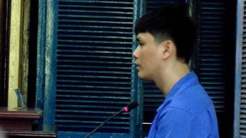 16 năm tù cho cựu nhân viên an ninh lừa đảo bán xe tang vật vụ án - ảnh 1