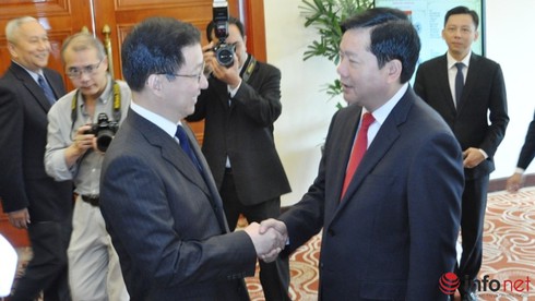 Bí thư TP.HCM Đinh La Thăng đón tiếp Bí thư Thượng Hải - ảnh 1