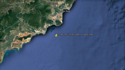 Chìm tàu tại biển Bình Thuận, 9 thuyền viên được cứu, 2 người mất tích - ảnh 1