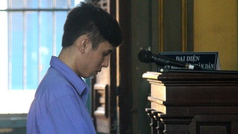 Đâm chết người vì bị “quỵt” điện thoại - ảnh 1