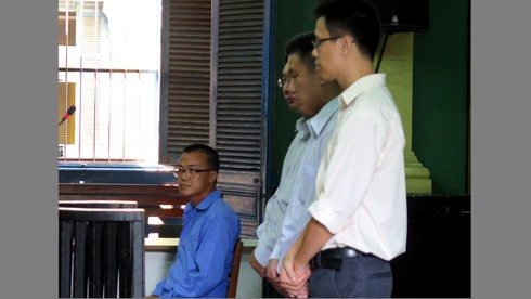 Giám đốc lừa 4 ngân hàng lớn