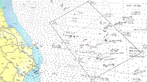 11 thuyền viên lênh đênh trên 2 phao bè được cứu trong biển động mạnh - ảnh 3