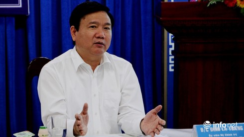 Ông Đinh La Thăng: Trường điểm để làm gì nếu SV ra trường không kiếm được việc? - ảnh 1