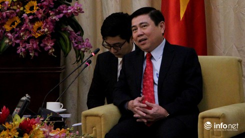 Chủ tịch TP.HCM trao đổi gì với Thủ tướng Lý Hiển Long trong 30’ tiếp kiến? - ảnh 2