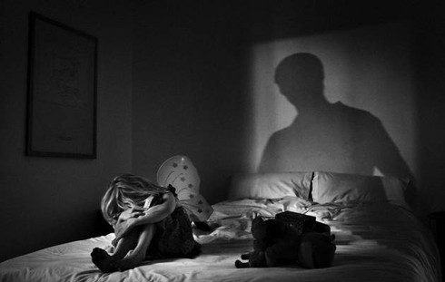 Quan hệ với trẻ dưới 13 tuổi, 1 thiếu niên đối mặt án tù - ảnh 1