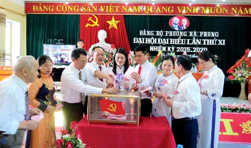 Đại hội Đảng bộ cấp cơ sở: Trình độ nhân sự khóa mới được nâng lên - ảnh 1