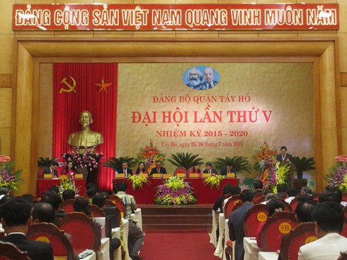 Ông Nguyễn Văn Thắng tiếp tục được bầu làm Bí thư Quận ủy Tây Hồ - ảnh 1