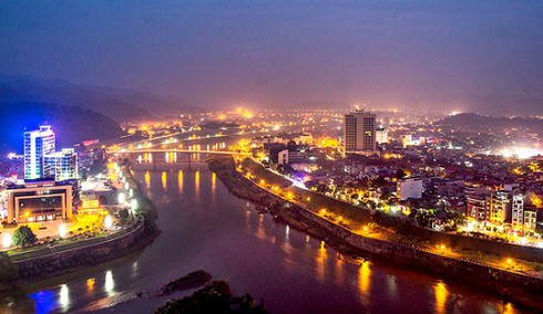 Lào Cai: GDP bình quân năm 2015 đạt 39,4 triệu đồng/ người gấp 2,4 lần năm 2010 - ảnh 1