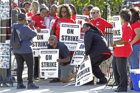 Mỹ đóng cửa hơn 1.000 trường công lập - ảnh 2