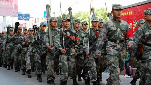 Trung Quốc: Đường đến siêu cường không 'trải hoa hồng' - ảnh 2