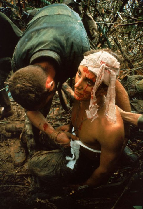 'Reaching out' - Sự kinh hoàng của lính Mỹ trong chiến tranh Việt Nam - ảnh 10