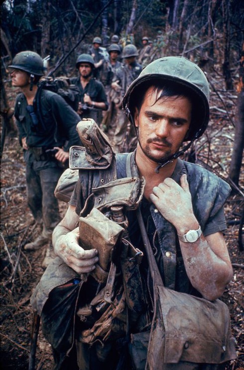 'Reaching out' - Sự kinh hoàng của lính Mỹ trong chiến tranh Việt Nam - ảnh 11