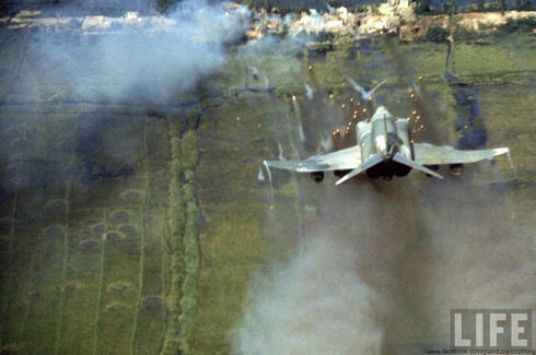'Reaching out' - Sự kinh hoàng của lính Mỹ trong chiến tranh Việt Nam - ảnh 16