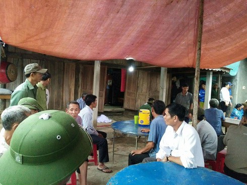 3 người bị sét đánh tử vong khi đào huyệt mộ - ảnh 1
