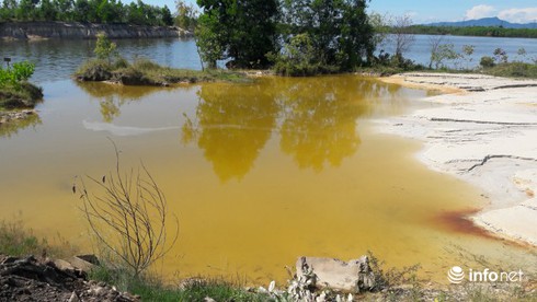 Quảng Bình: Rác thải uy hiếp hồ Bàu Vèng - ảnh 3