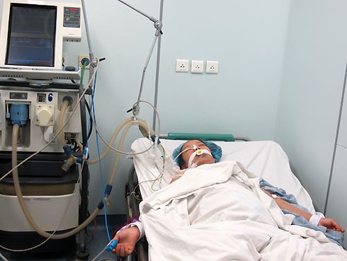 Hà Nội: 4 bệnh nhân cấp cứu, thở máy vì cúm A/H1N1 - ảnh 1
