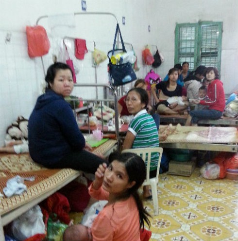 BS nứt nẻ ngón tay, phải quấn gạc vì bóc và tiêm thuốc quá nhiều - ảnh 2