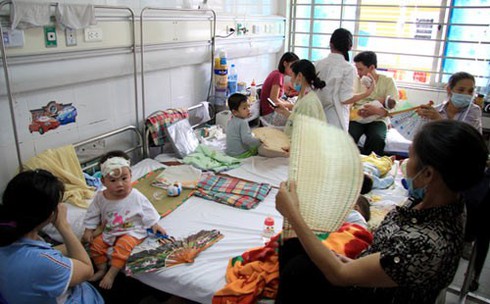 Tiêm vắc xin sởi miễn phí cho trẻ đến 10 tuổi - ảnh 1