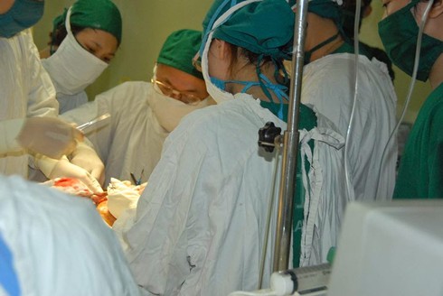 Ung thư da mặt: Hoại tử từ cơ đến xương sọ - ảnh 2