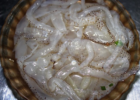 Bộ Y tế khuyến cáo: Ngộ độc sứa có thể gây hôn mê - ảnh 1