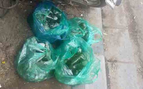 Giật mình quán cơm