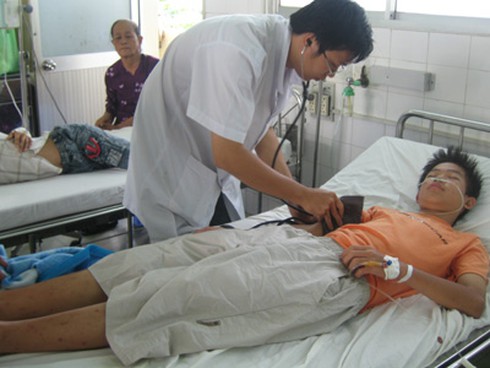Cả gia đình bị sốt xuất huyết: Không hiểu nguyên nhân vì sao - ảnh 1