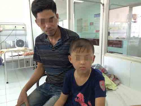 Cậu bé mắc căn bệnh nghìn người có một - ảnh 1