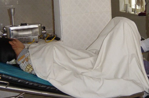 Mắc ung thư cổ tử cung vì quá sạch sẽ - ảnh 1