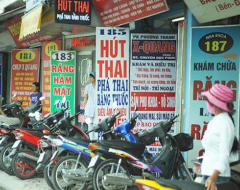 Vô sinh vì phá thai nhiều lần, cầu xin bác sĩ nói dối chồng - ảnh 2